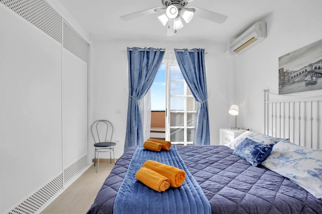 Top Floor, Sea View, Huge Terrace, Heated Pool, Garage Лос Кристианос Екстериор снимка