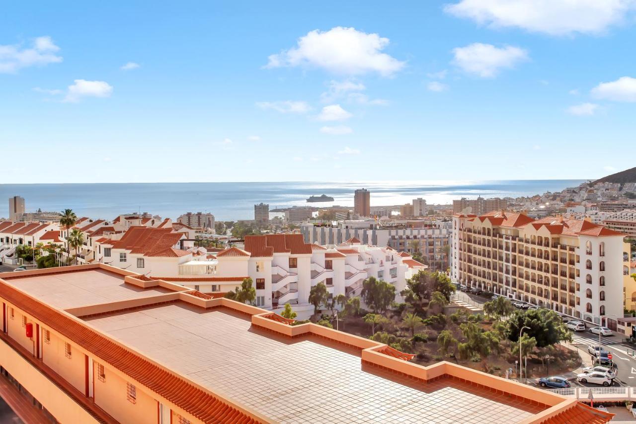 Top Floor, Sea View, Huge Terrace, Heated Pool, Garage Лос Кристианос Екстериор снимка